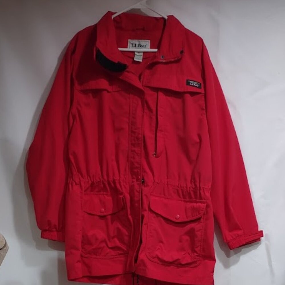 L. L. BEAN RED NYLON UTILITY WINDBREAKER JACKET HOOD POCKETS INNER DRAWSTING L